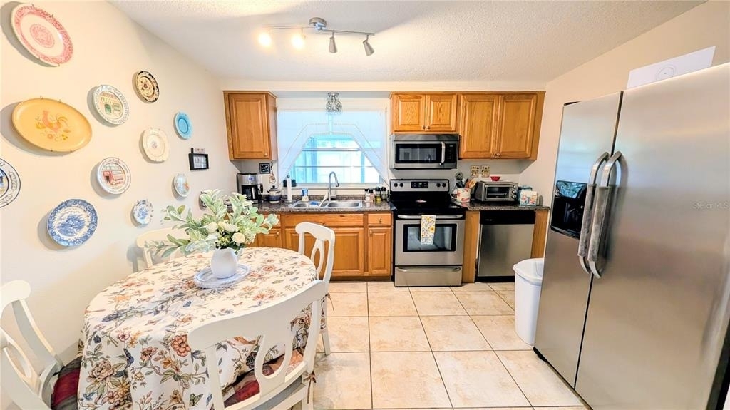 19 Lamplight Lane - Photo 3