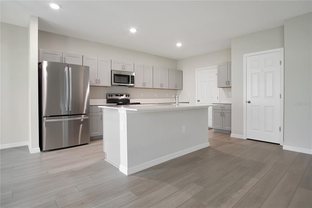 3889 Geranium Avenue - Photo 4