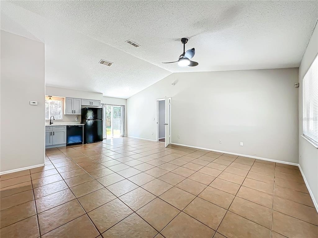 13868 Lena Street - Photo 3