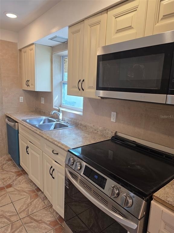 820 Orwell Avenue - Photo 1