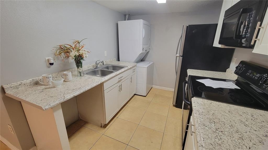 863 Sky Lake Circle - Photo 20