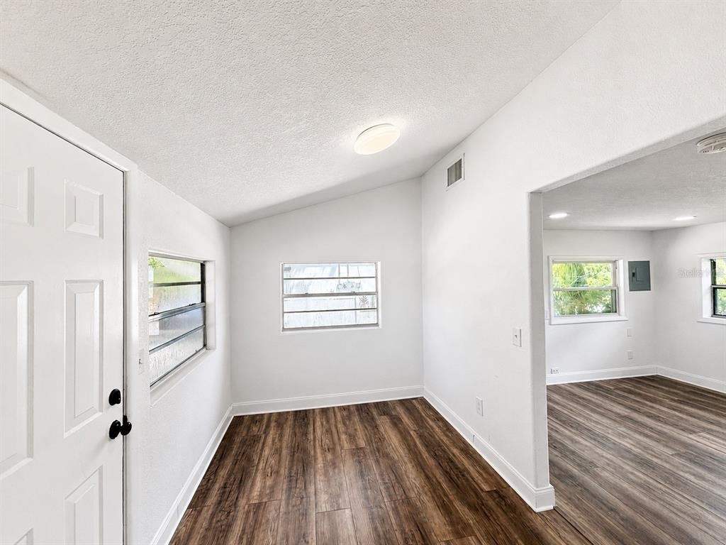 2310 S Shine Avenue - Photo 19