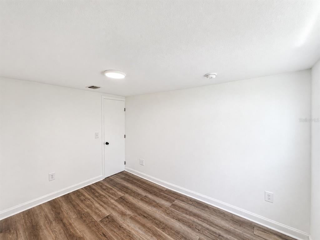 2310 S Shine Avenue - Photo 7