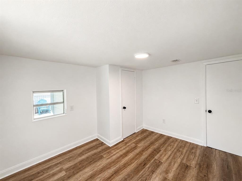 2310 S Shine Avenue - Photo 6