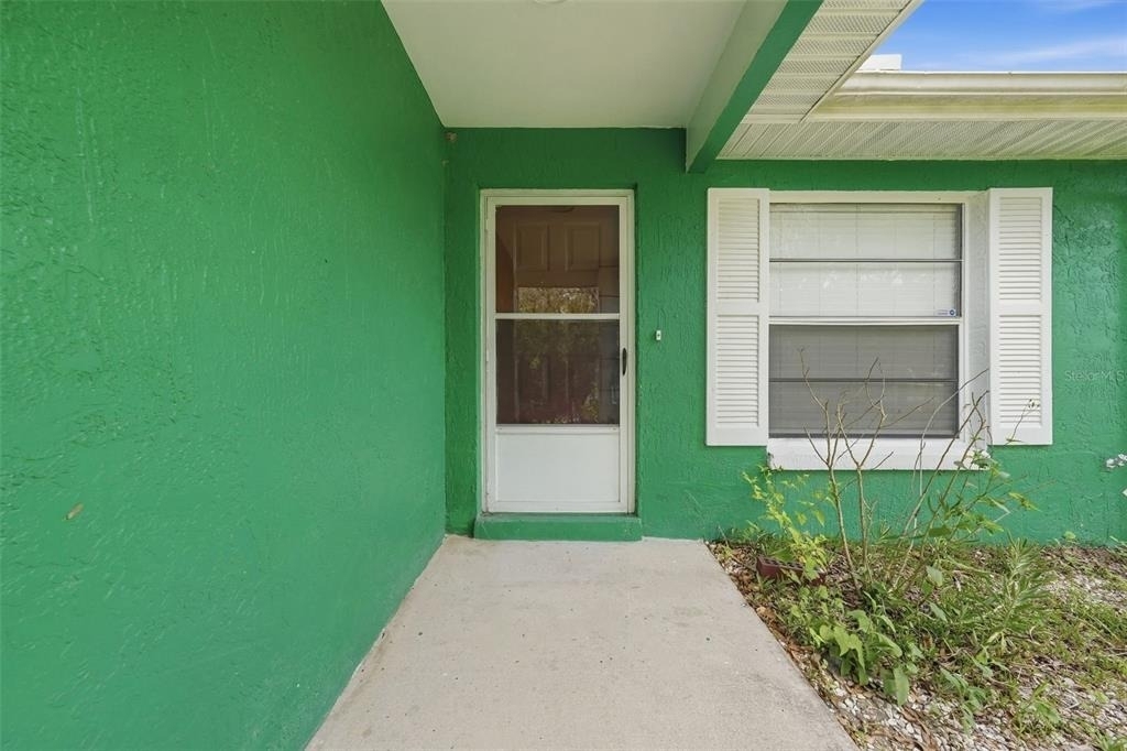 515 Floral Drive - Photo 1