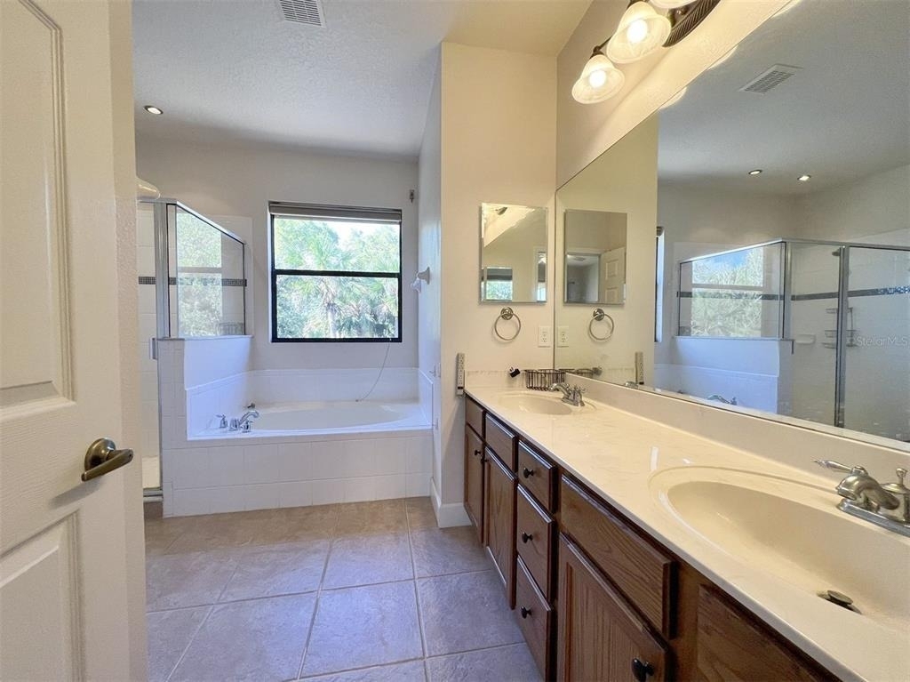 2532 Glenridge Circle - Photo 11