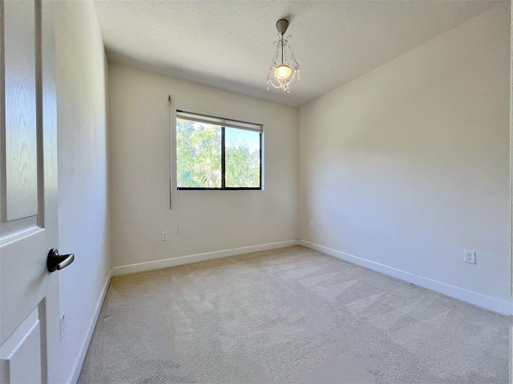 2532 Glenridge Circle - Photo 18