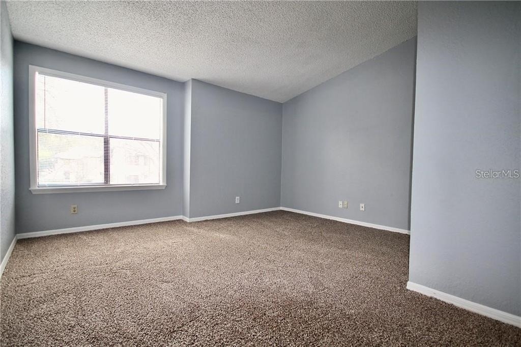 2918 Antique Oaks Circle - Photo 8
