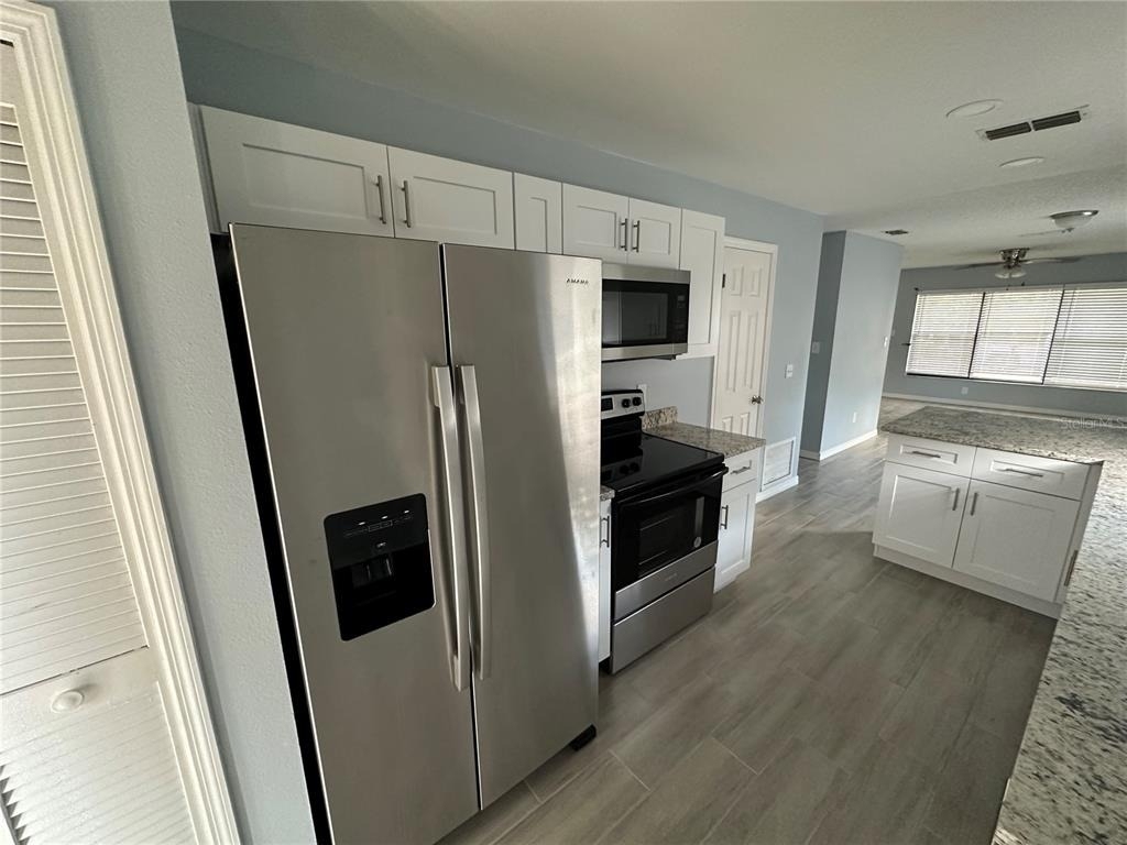 155 Stefanik Road - Photo 4
