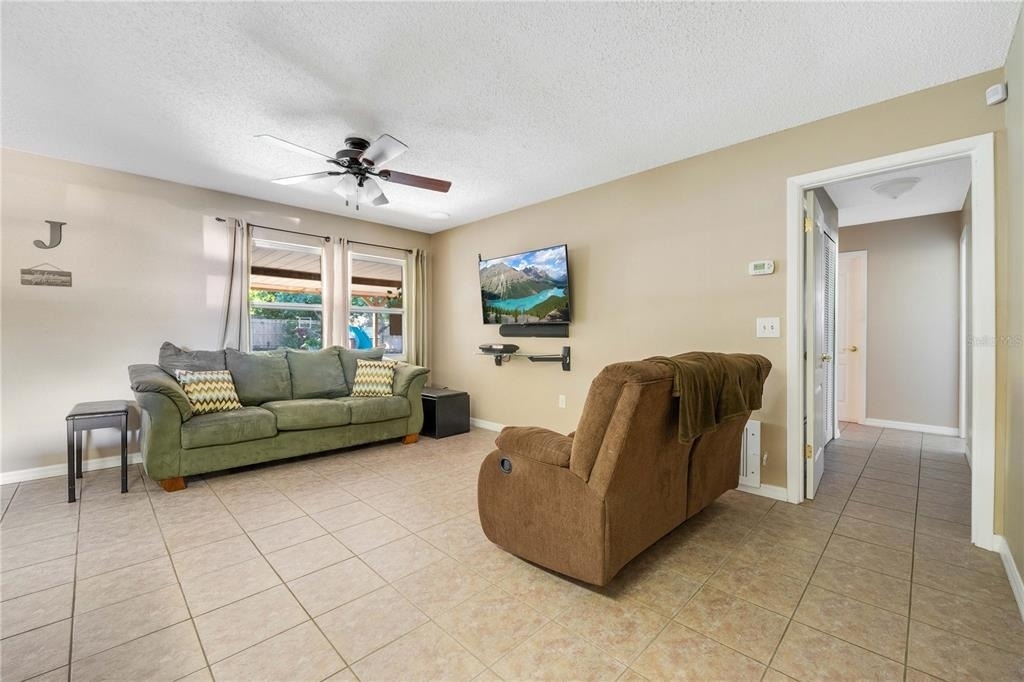 5220 Forzley Street - Photo 5