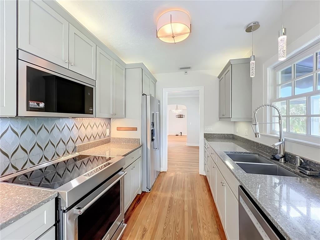 1607 Delaney Avenue - Photo 10