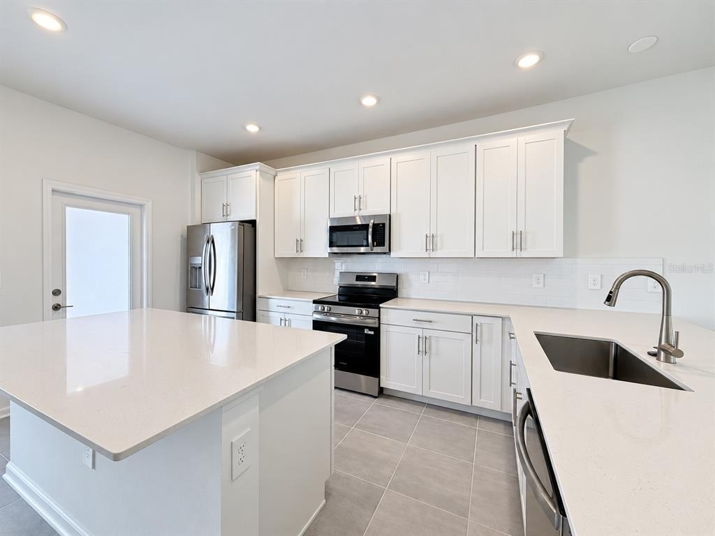 5605 Ronin Drive - Photo 7