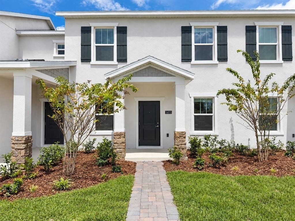 5605 Ronin Drive - Photo 1