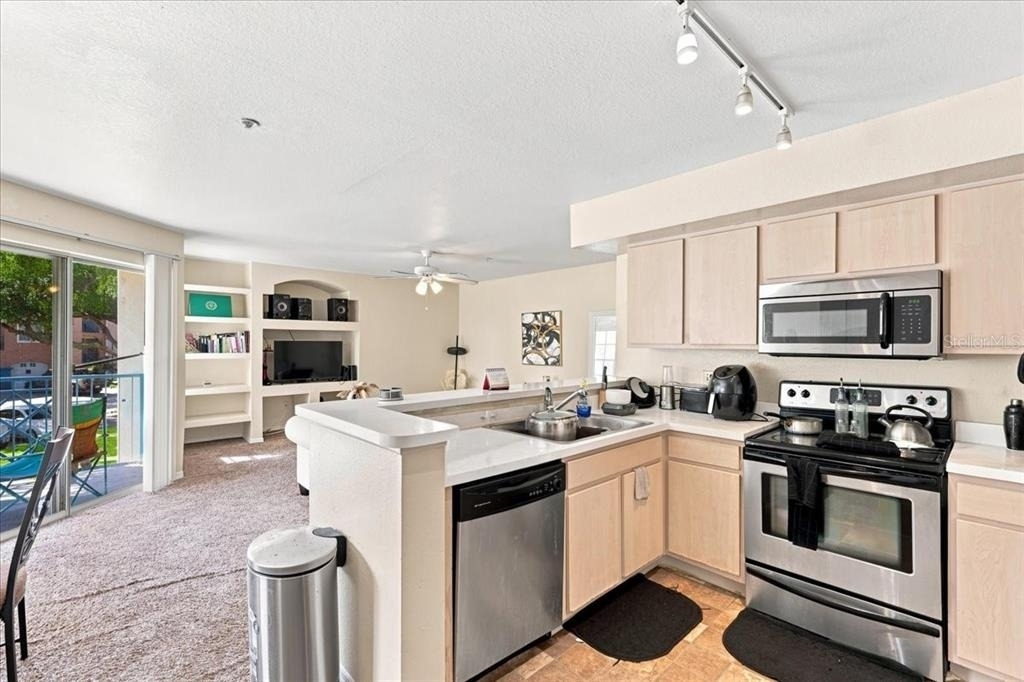 7220 Westpointe Boulevard - Photo 9