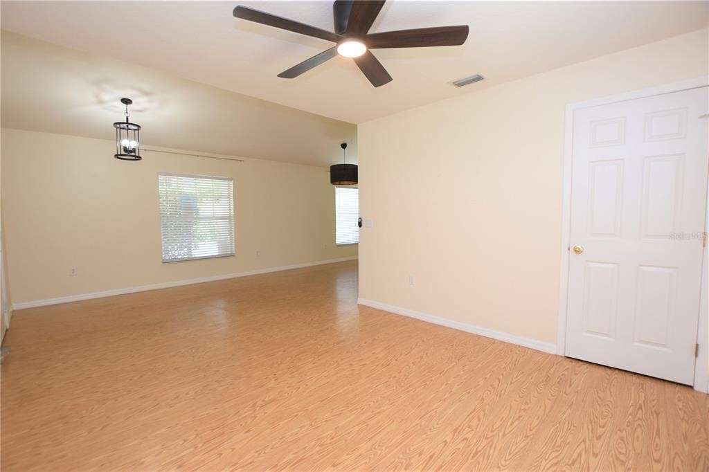 302 W Belmar Street - Photo 5