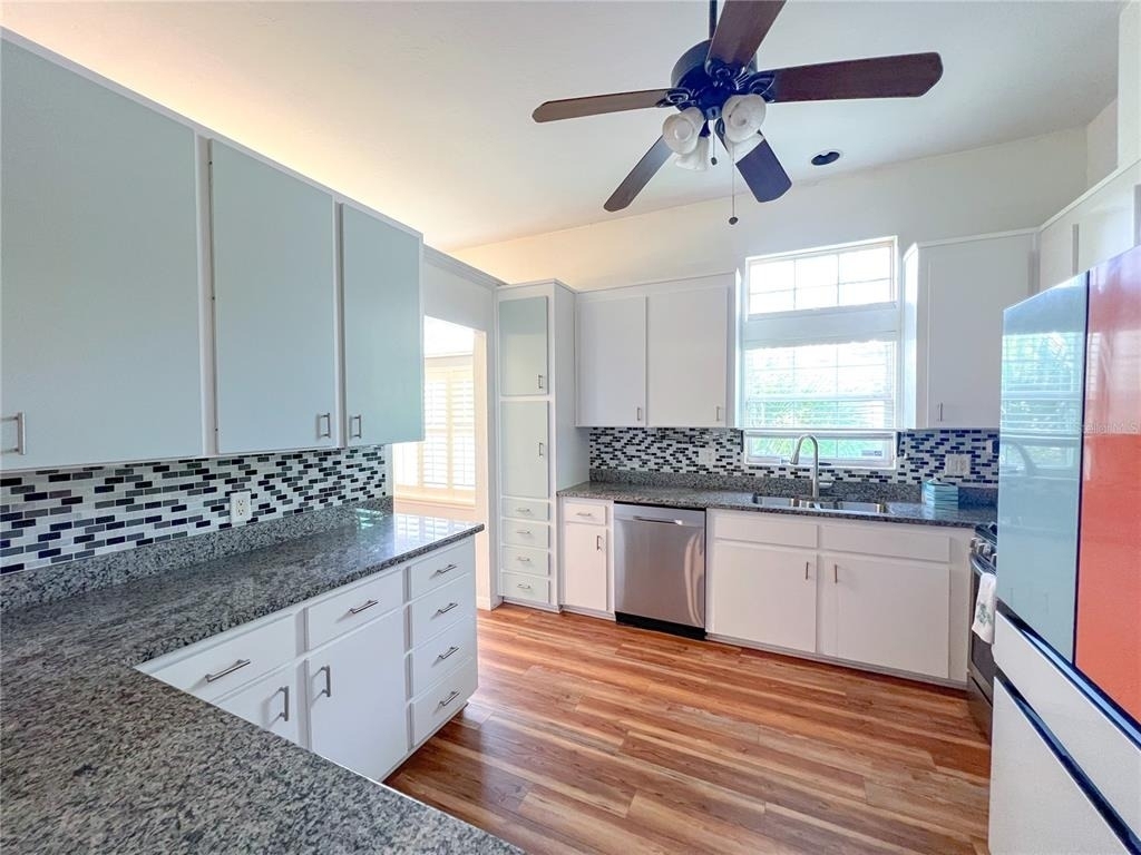 7516 Nw 36th Avenue - Photo 6