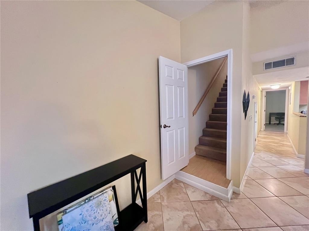2508 Sw 35th Place - Photo 5