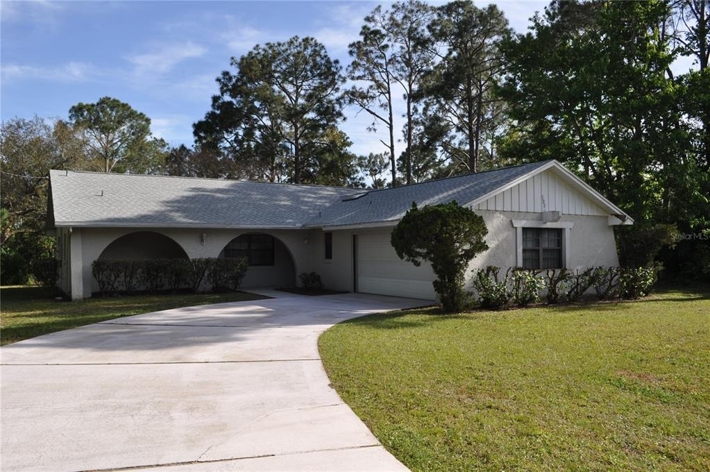 127 Persimmon Drive - Photo 0