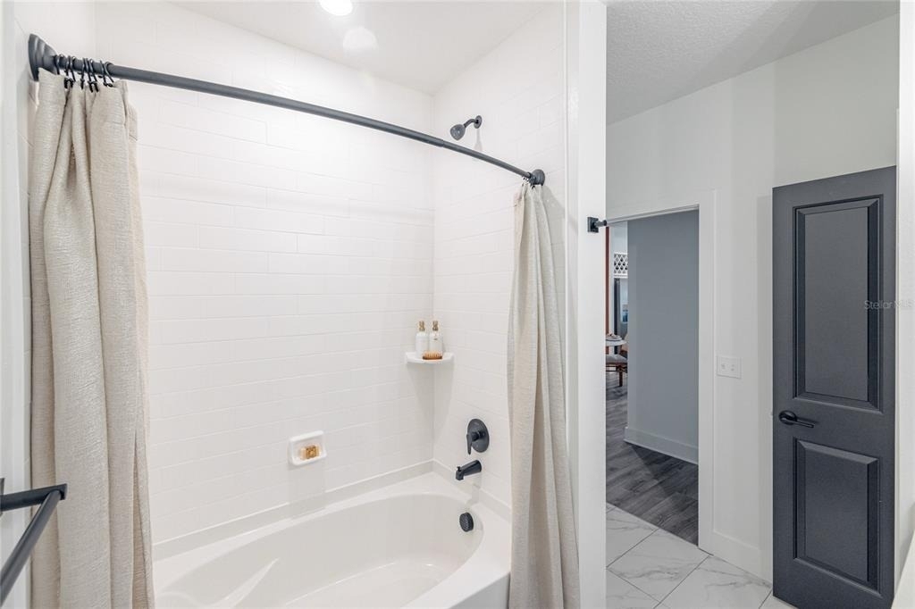 1420 Lakefront Drive - Photo 18