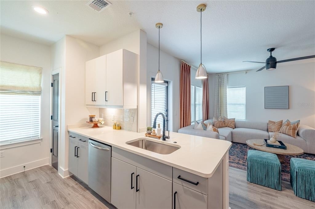 1420 Lakefront Drive - Photo 4