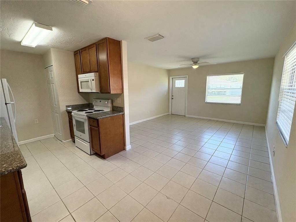 2208 16th Avenue W - Photo 5