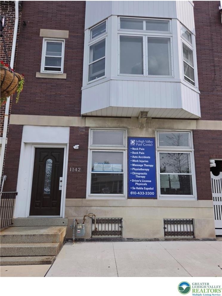 1142 W Hamilton Street - Photo 1