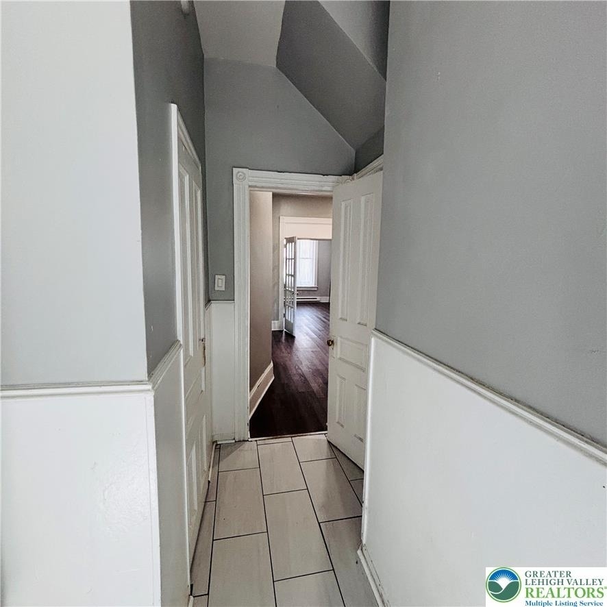 1154 Washington - Photo 2