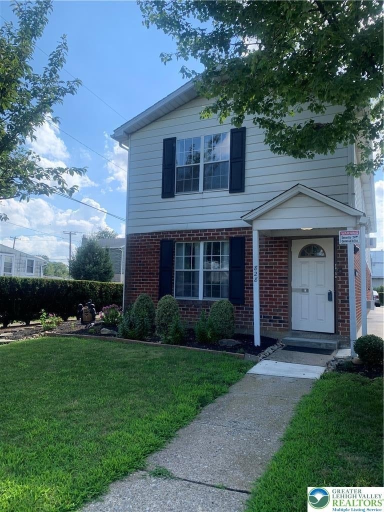 828 N Sherman Street - Photo 1