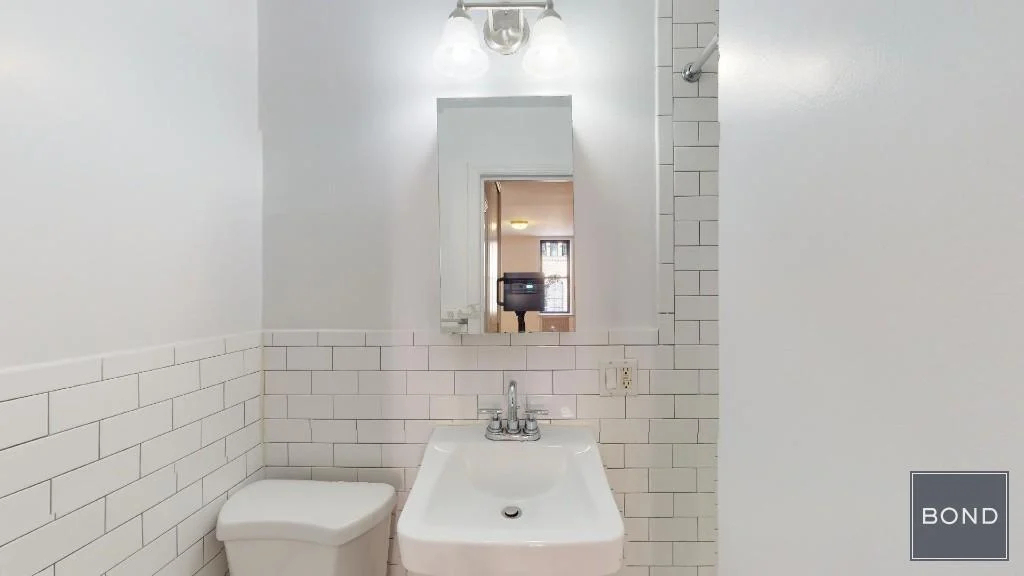 330 East 74th Street - Photo 2