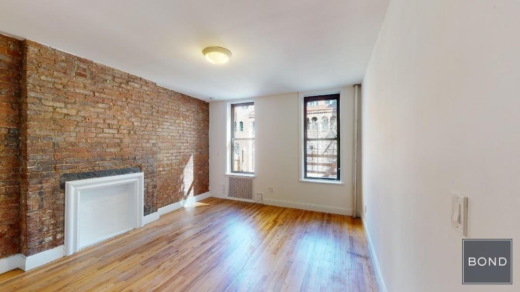 330 East 74th Street - Photo 1
