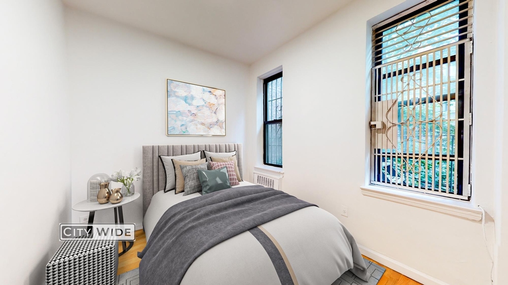 340 East 53rd Street - Photo 1