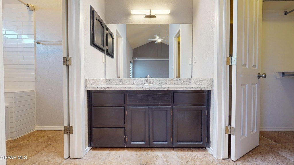7580 Plaza Taurina Drive - Photo 29