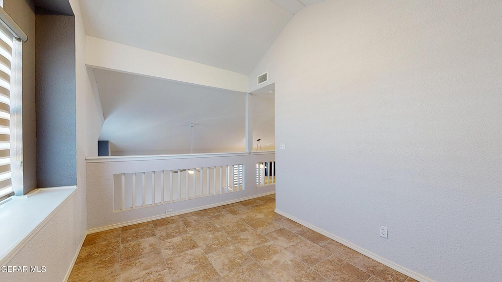 7580 Plaza Taurina Drive - Photo 34
