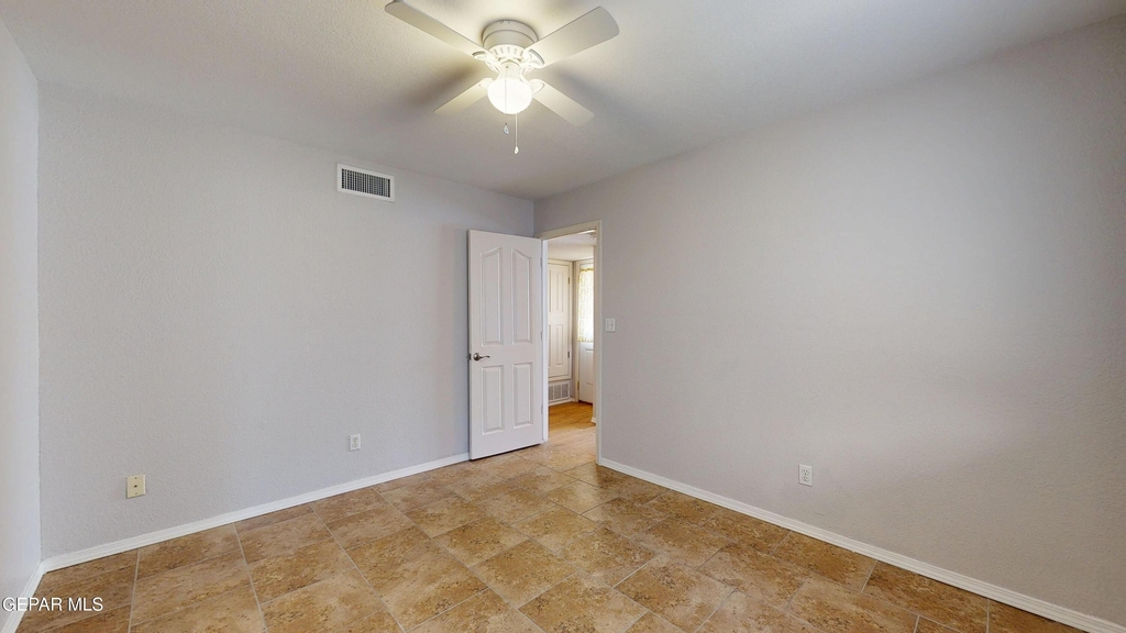 7580 Plaza Taurina Drive - Photo 19