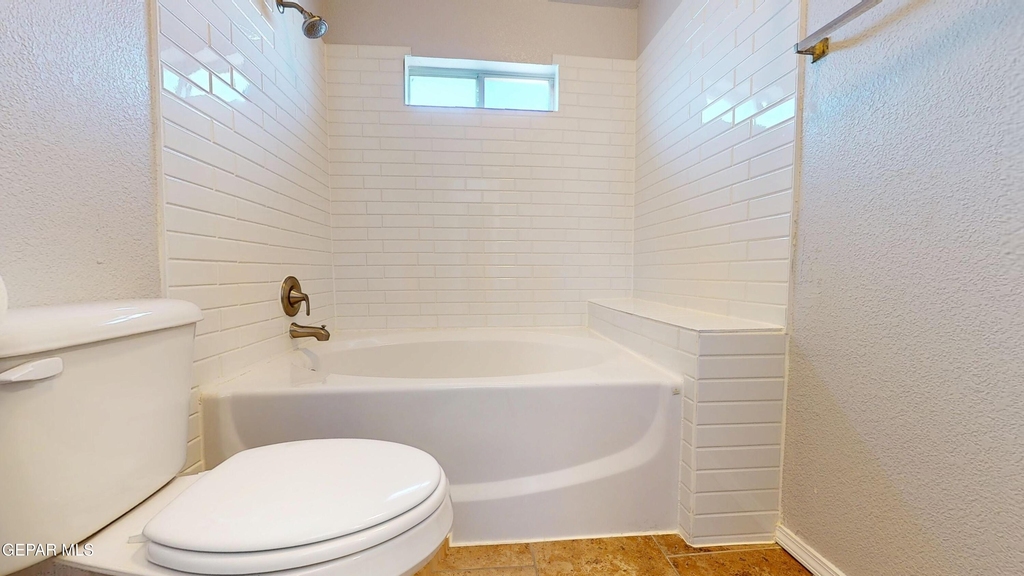 7580 Plaza Taurina Drive - Photo 30