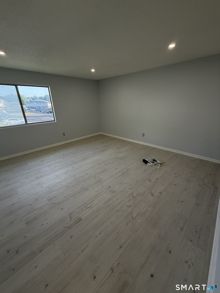 140 Thompson Street - Photo 4