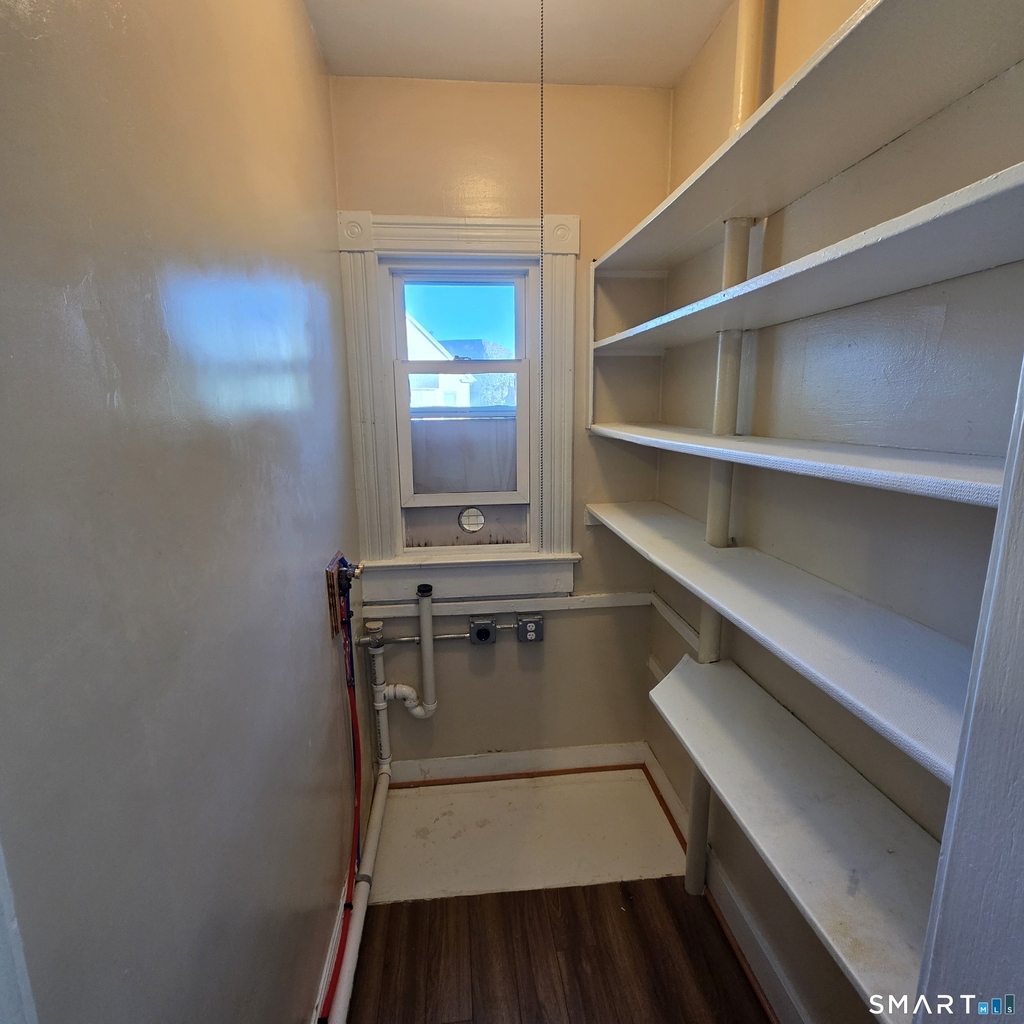 142 Oakland Terrace - Photo 6