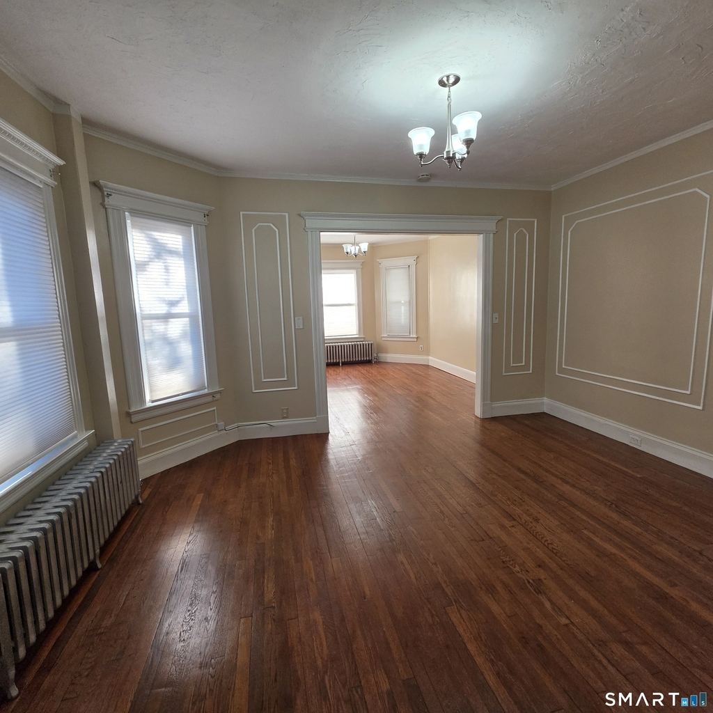 142 Oakland Terrace - Photo 8