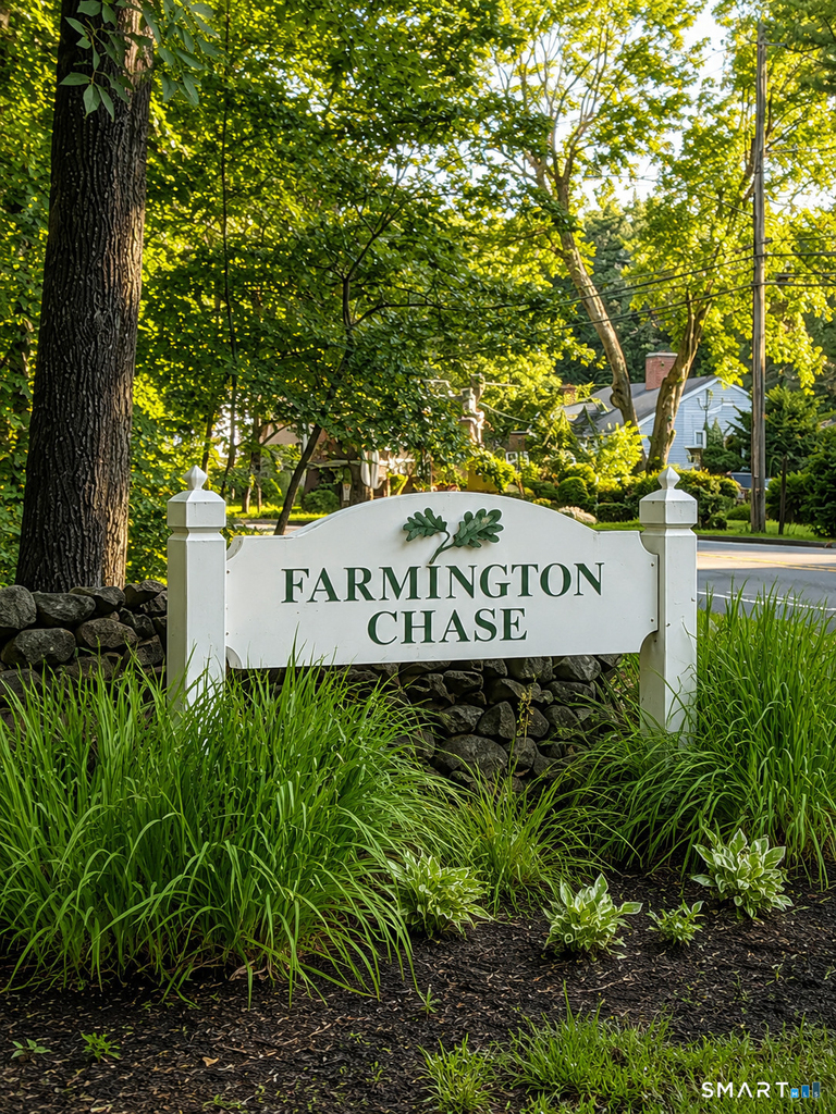 5 Farmington Chase Crescent - Photo 0