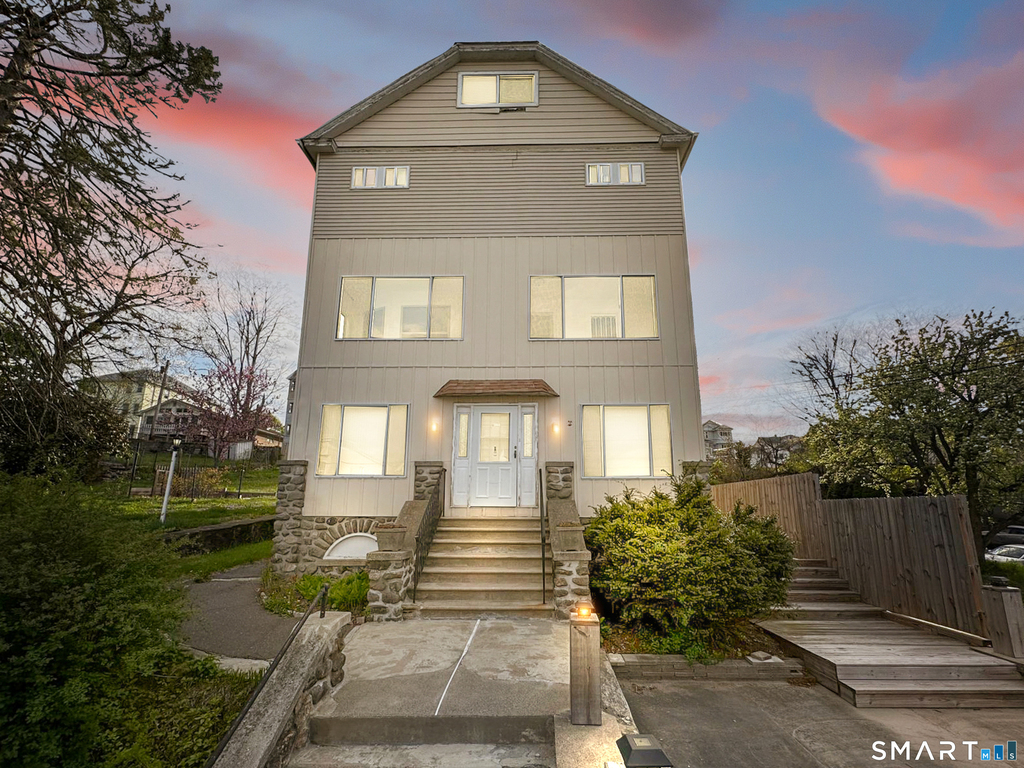 362 Congress Avenue - Photo 0