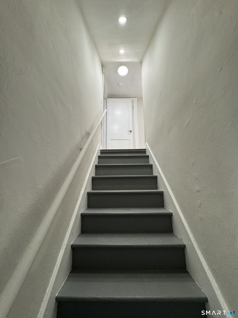 30 Davis Street - Photo 8