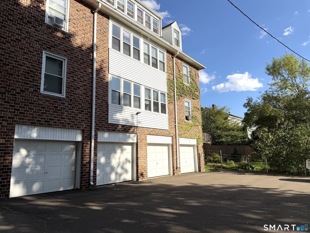 512 Townsend Avenue - Photo 13