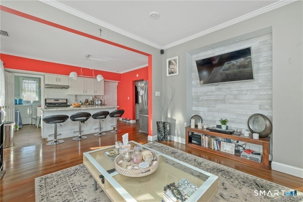 8 Erwin Place - Photo 5