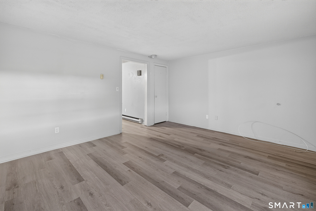 11b Maple Avenue - Photo 2