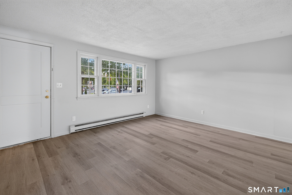 11b Maple Avenue - Photo 5