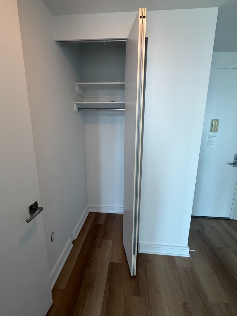 Crescent Street & 43rd Avenue - Photo 14
