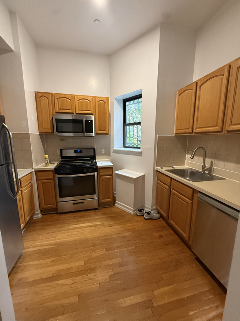 211 West 117th Street - Photo 7