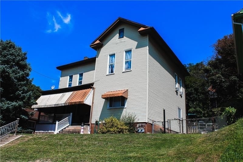825 North - Photo 0