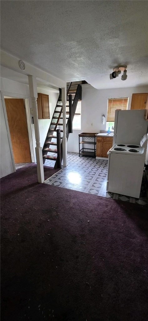825 North - Photo 1