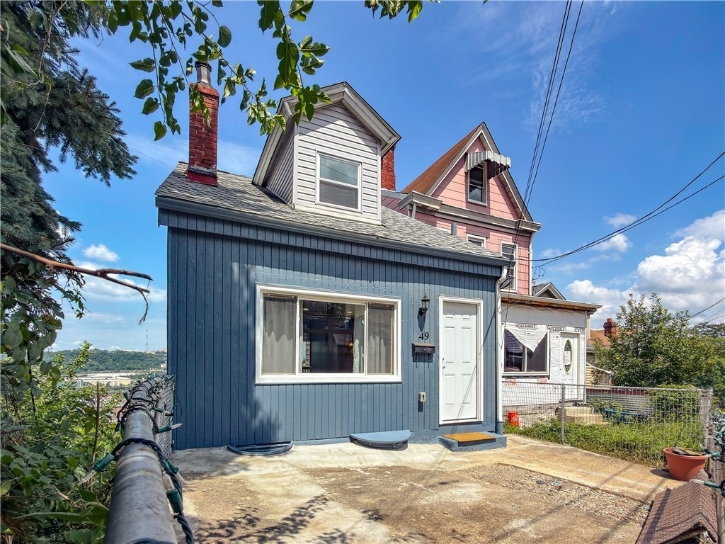 49 Holt St - Photo 0